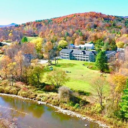 On The River Inn Woodstock Exterior photo
